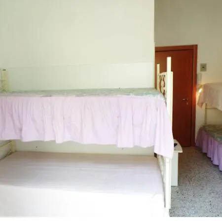 Ξενοδοχείο Graziella Mare 3*